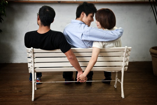 Ngoại tình ly dị có được chia tài sản không